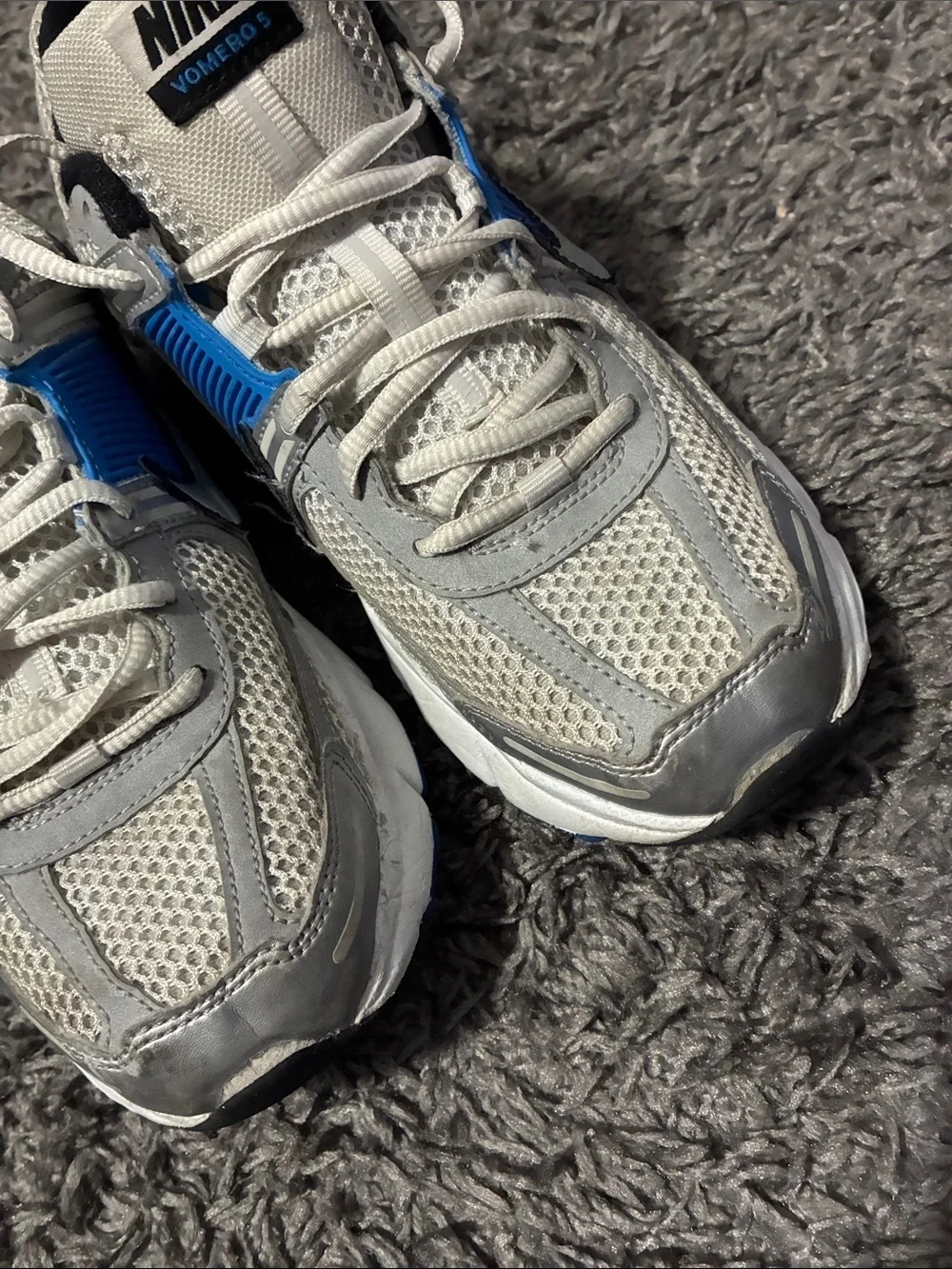 Nike vomero 5